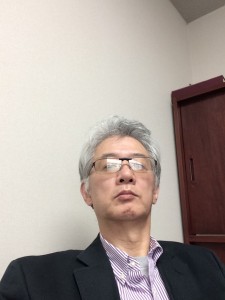 3)ブルーライト用メガネ