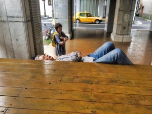 かいだん広場